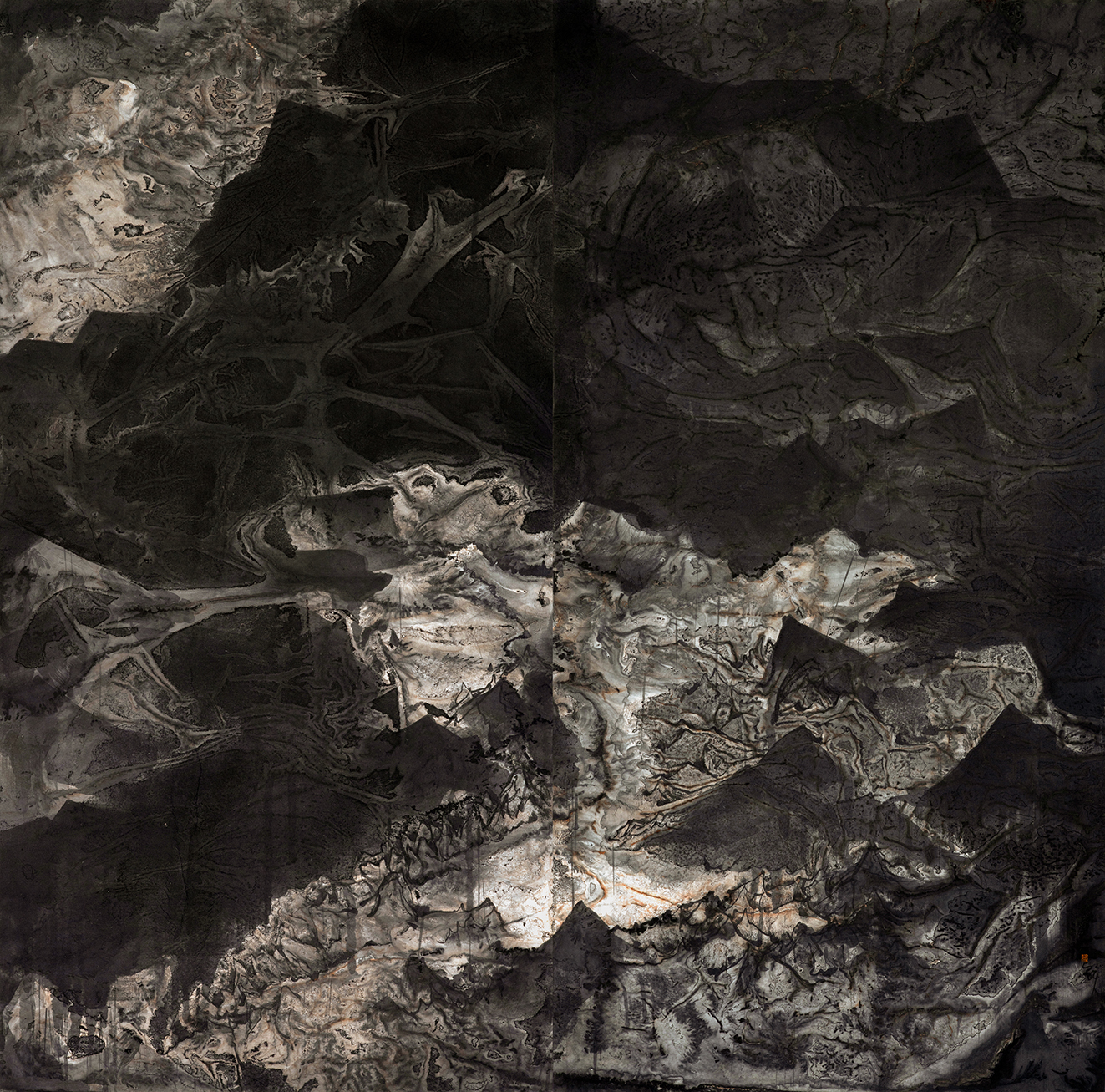 南山 240×240cm 纸本水墨 2023年 第十四届全国美术作品展览选送作品